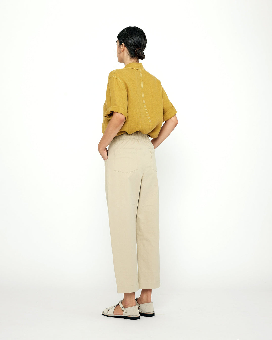 Signature Curve Legged Trouser - Cotton Edition - Sand Gray