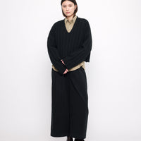 Oversized Ribbed V-Neck - Black