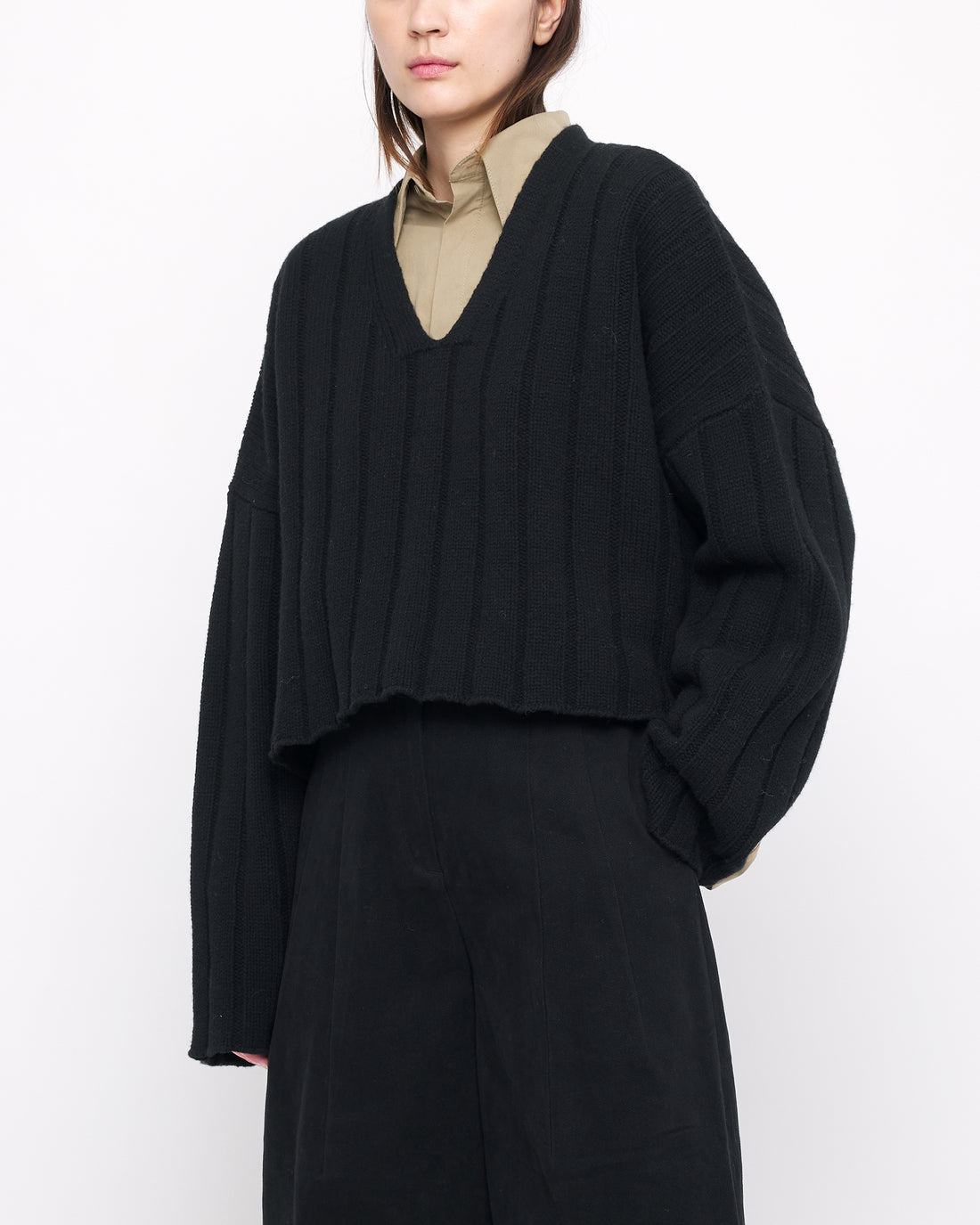 Oversized Ribbed V-Neck - Black