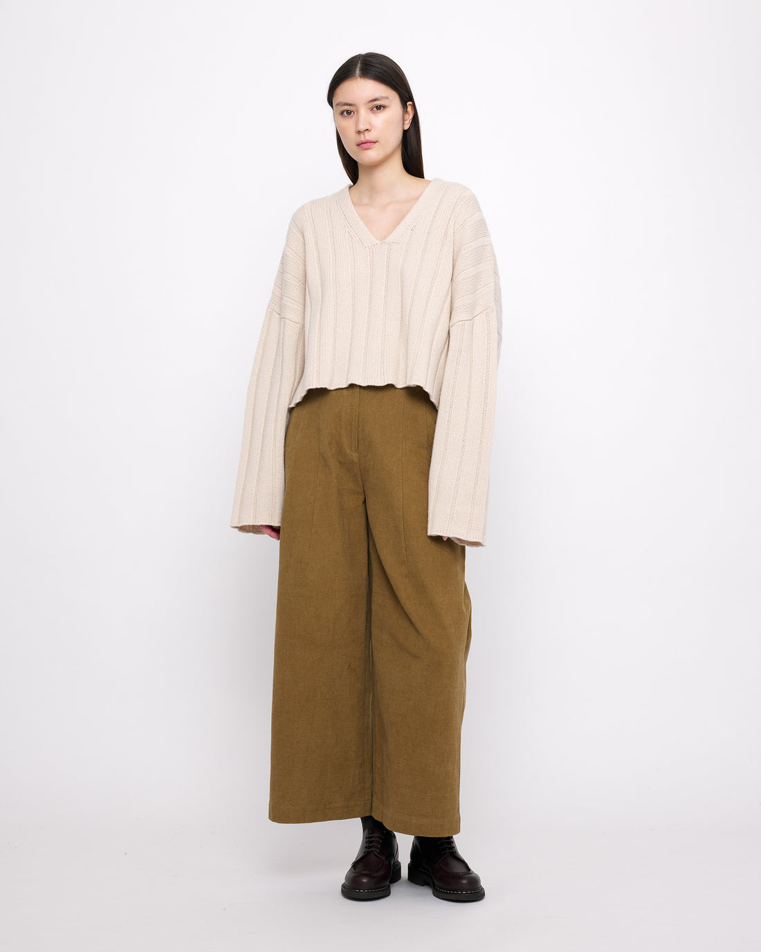 Oversized Ribbed V-Neck - Beige-White
