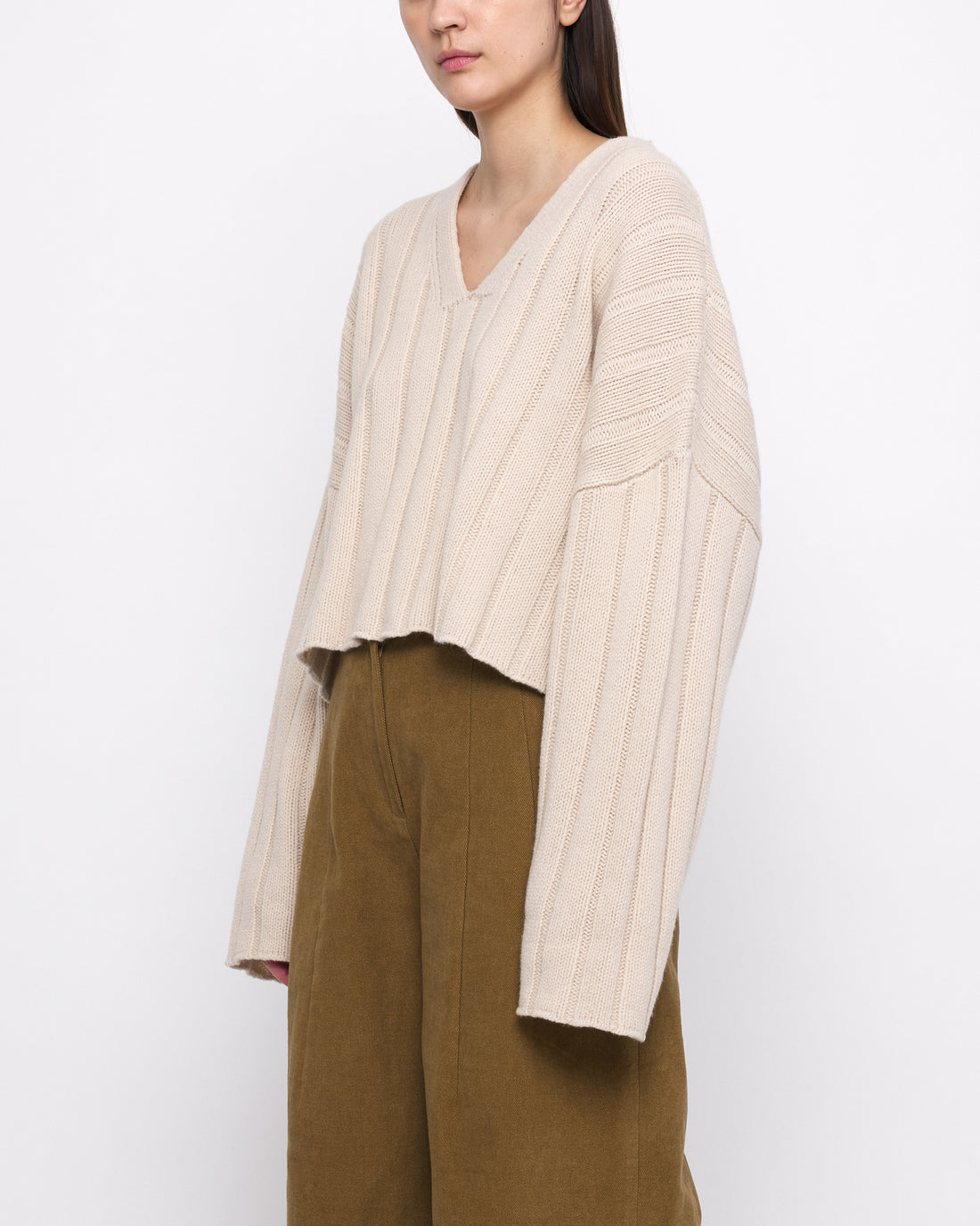 Oversized Ribbed V-Neck - Beige-White