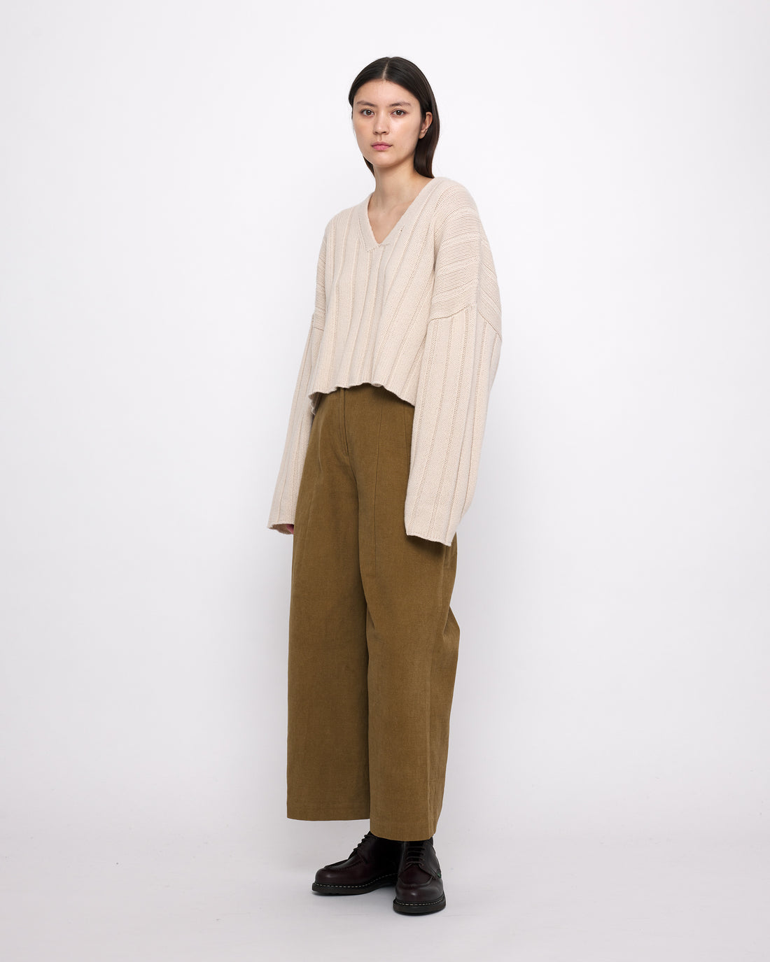 Oversized Ribbed V-Neck - Beige-White