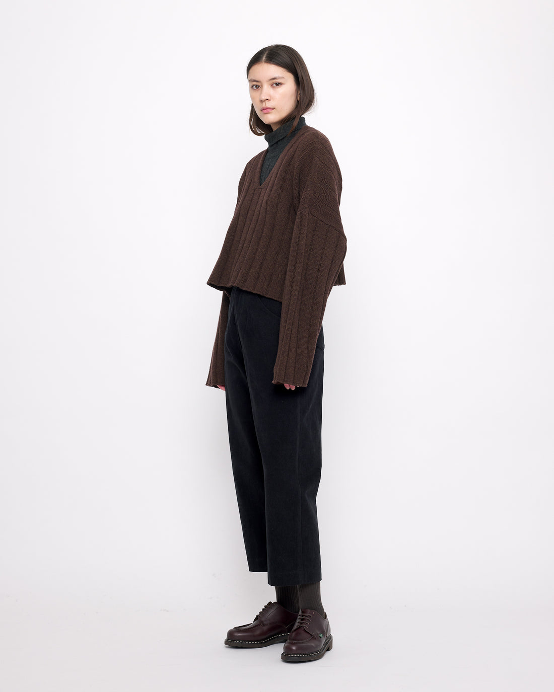 Oversized Ribbed V-Neck - Brown