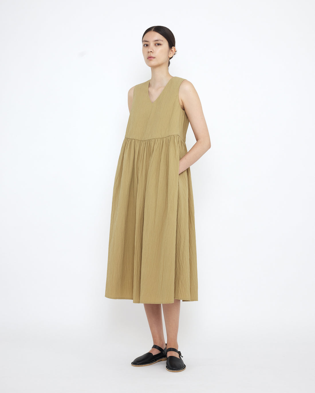 V-Neck Playdress - SS25 - Textured Dijon