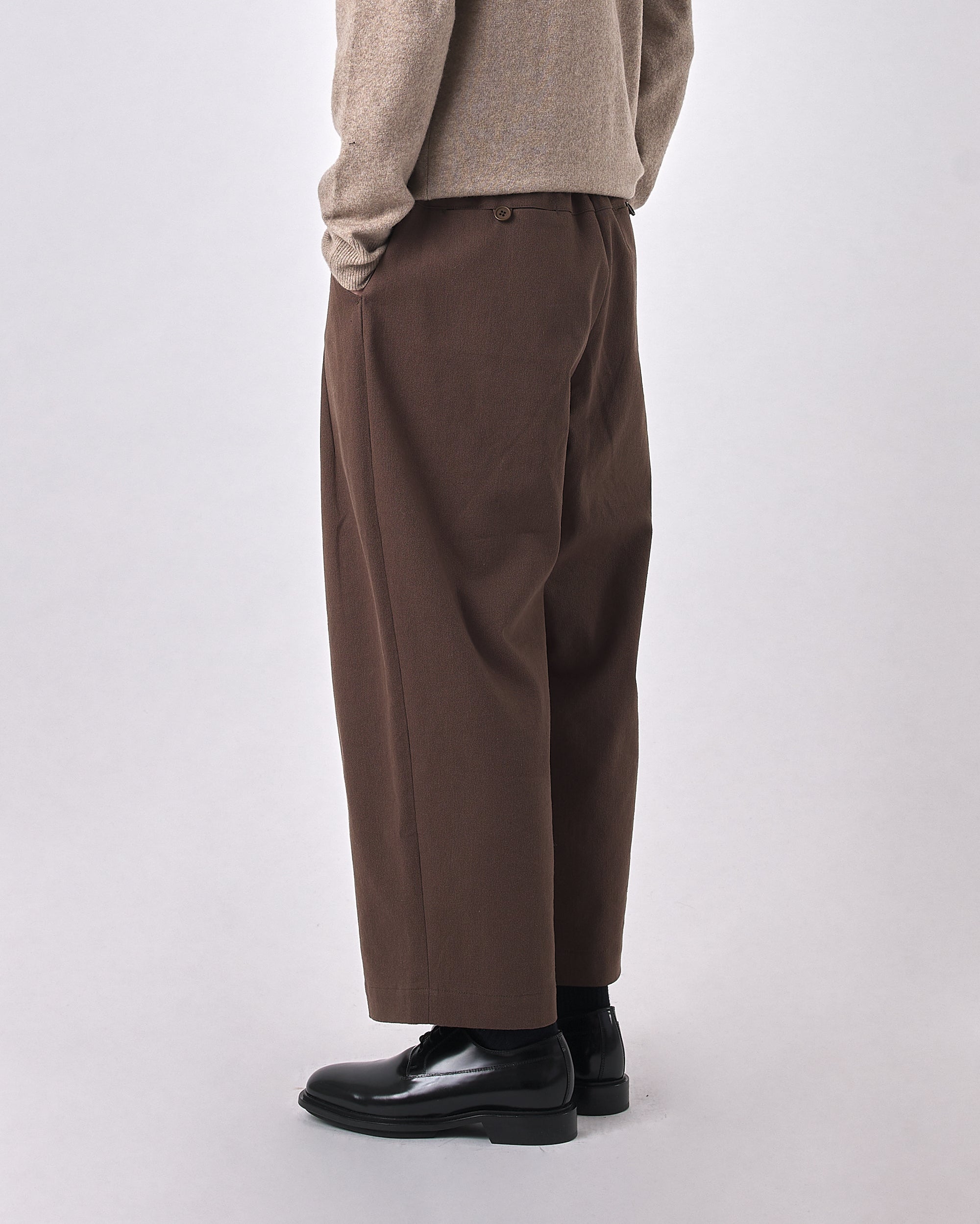 Signature Pleated Trouser - Fall Edition - Brown – 7115 by Szeki