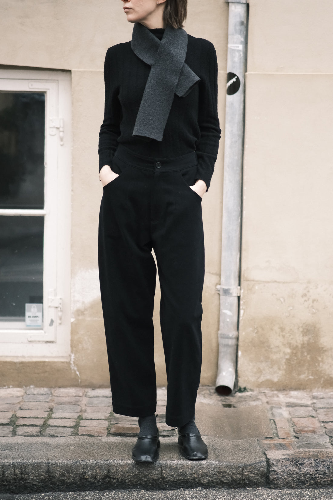 Signature Curve Legged Trouser - Fall Edition - Black