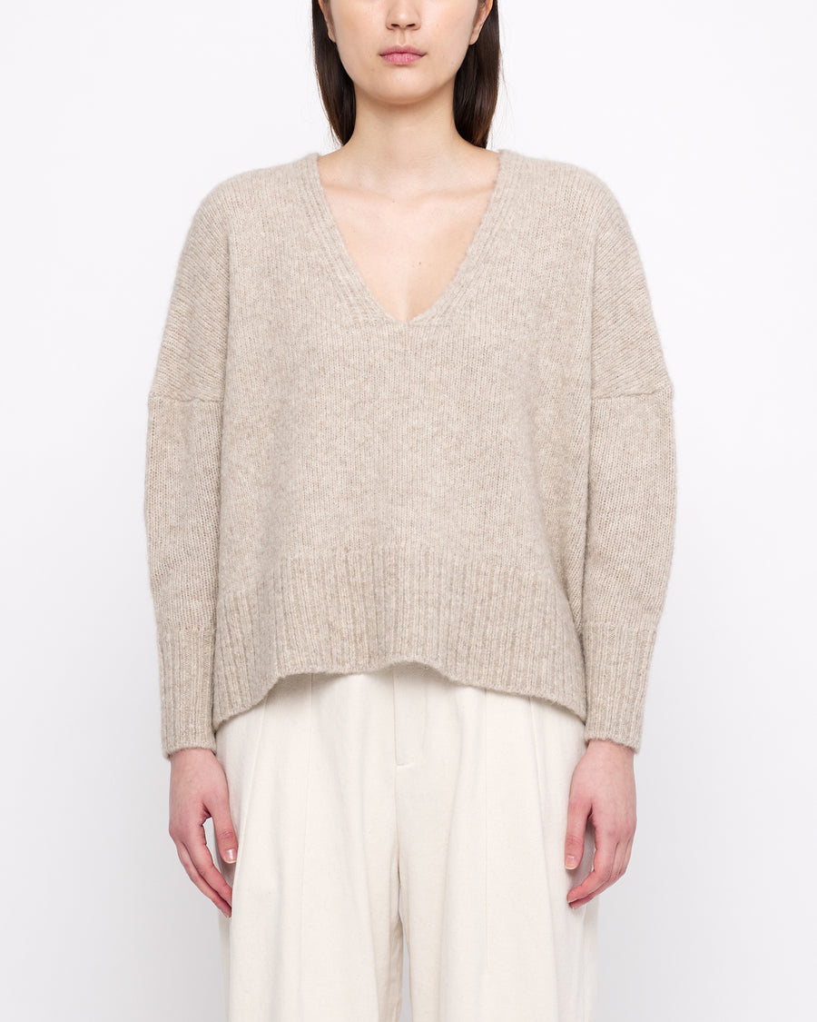 Chunky V-Neck - FW24 - Light Taupe