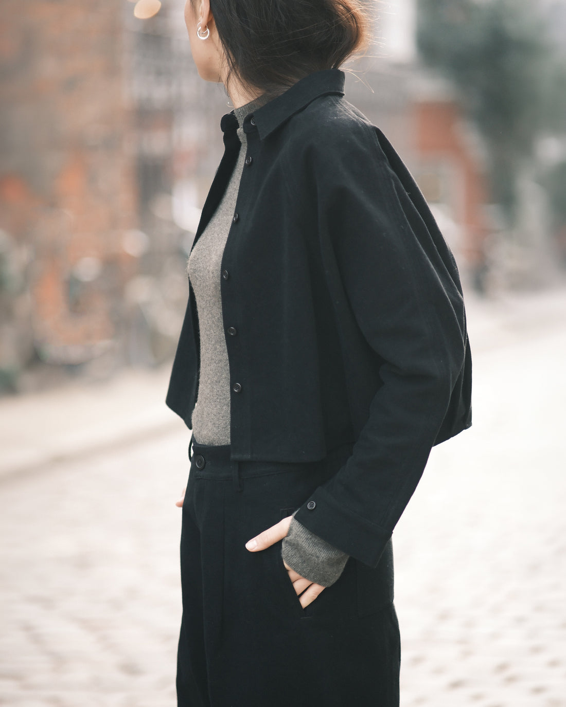 Signature 3/4 Cropped Shirt Jacket - Brushed Canvas Edition - Black