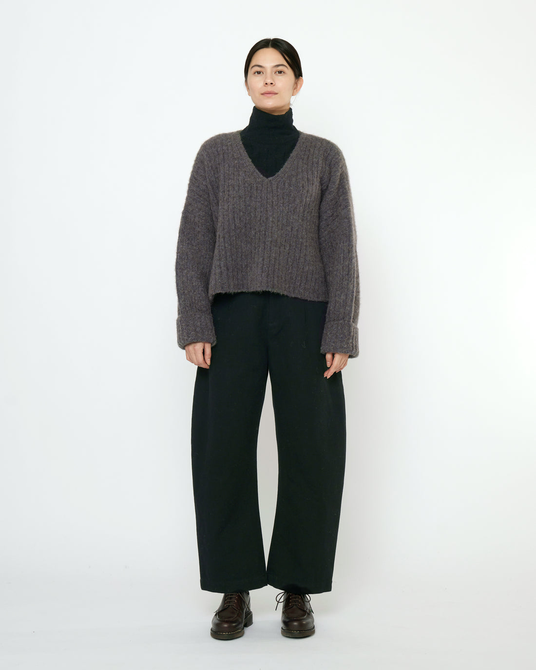 Chunky V-Neck Sweater - FW25 - Plum Gray