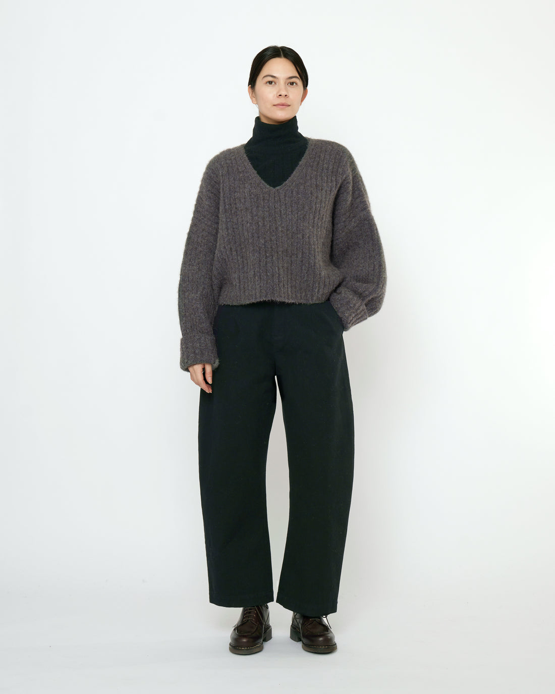 Chunky V-Neck Sweater - FW25 - Plum Gray