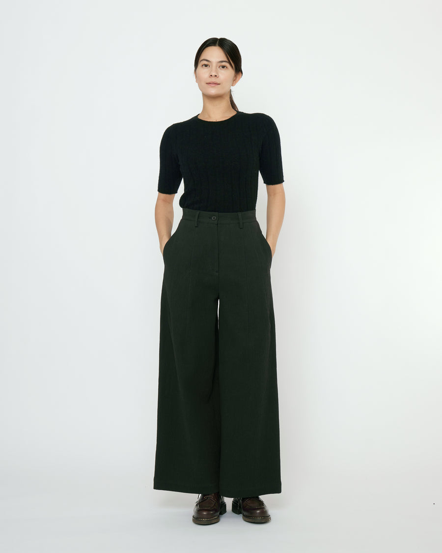 Textured Wide-Legged Skate Trouser - FW25 - Black