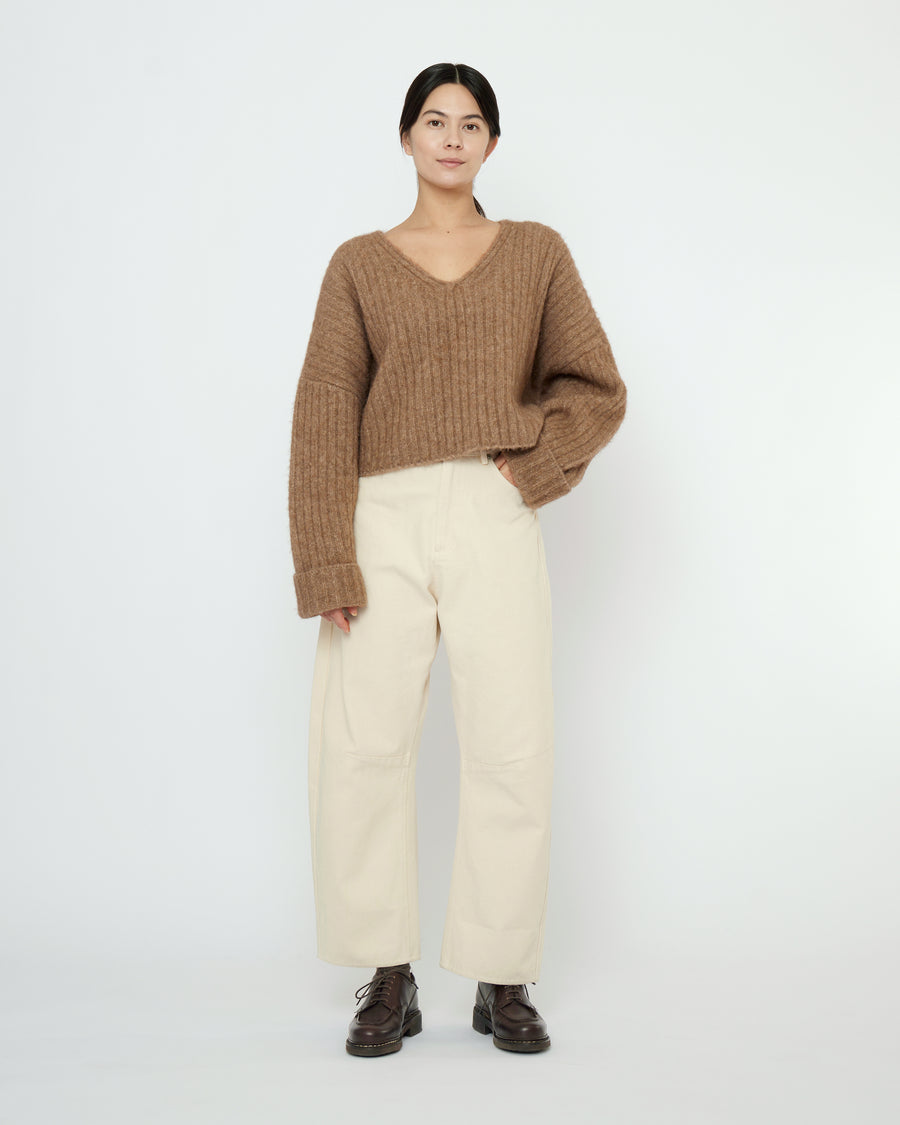 Chunky V-Neck Sweater - FW25 - Caramel Brown