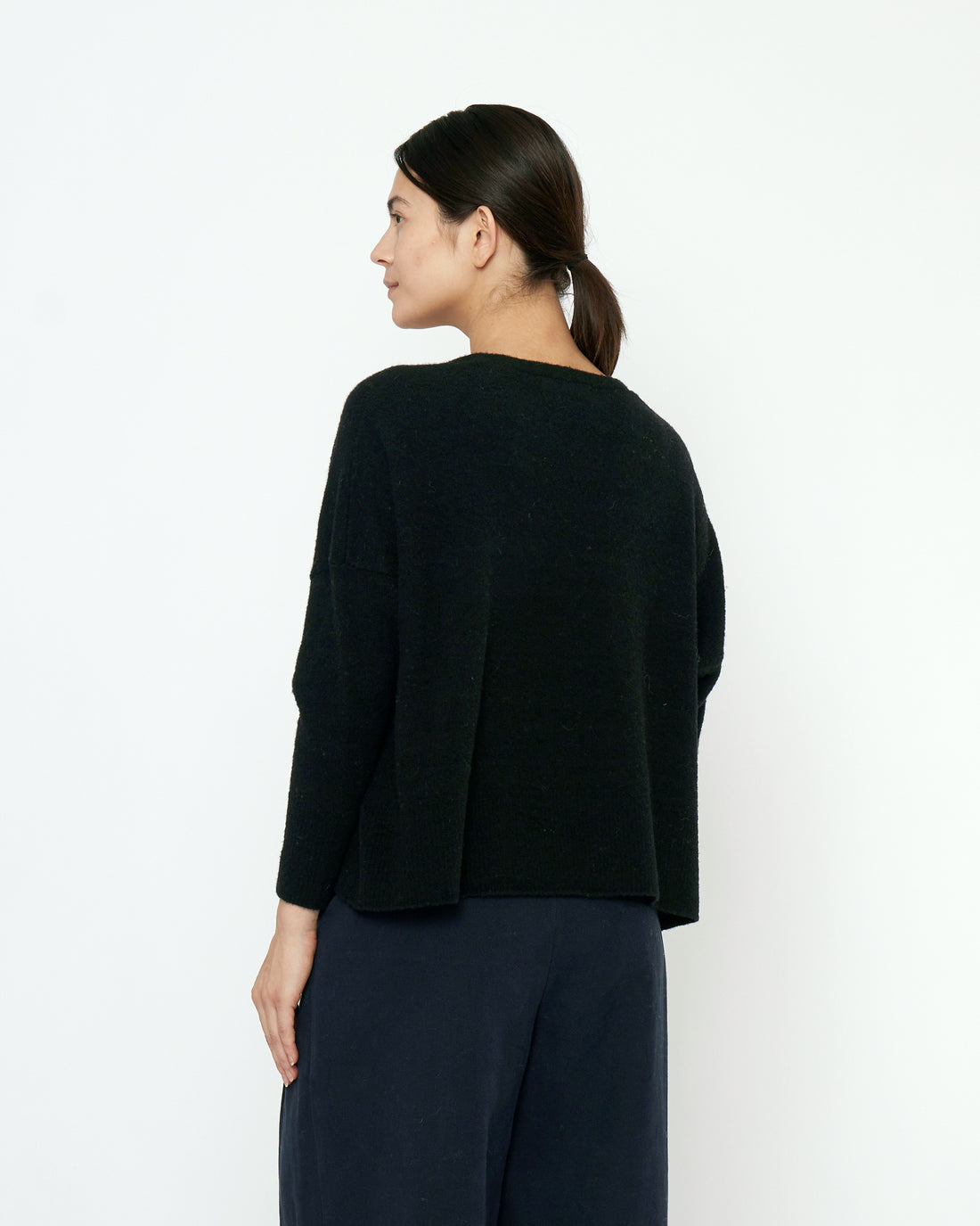 V-Neck Sweater - FW25 - Black