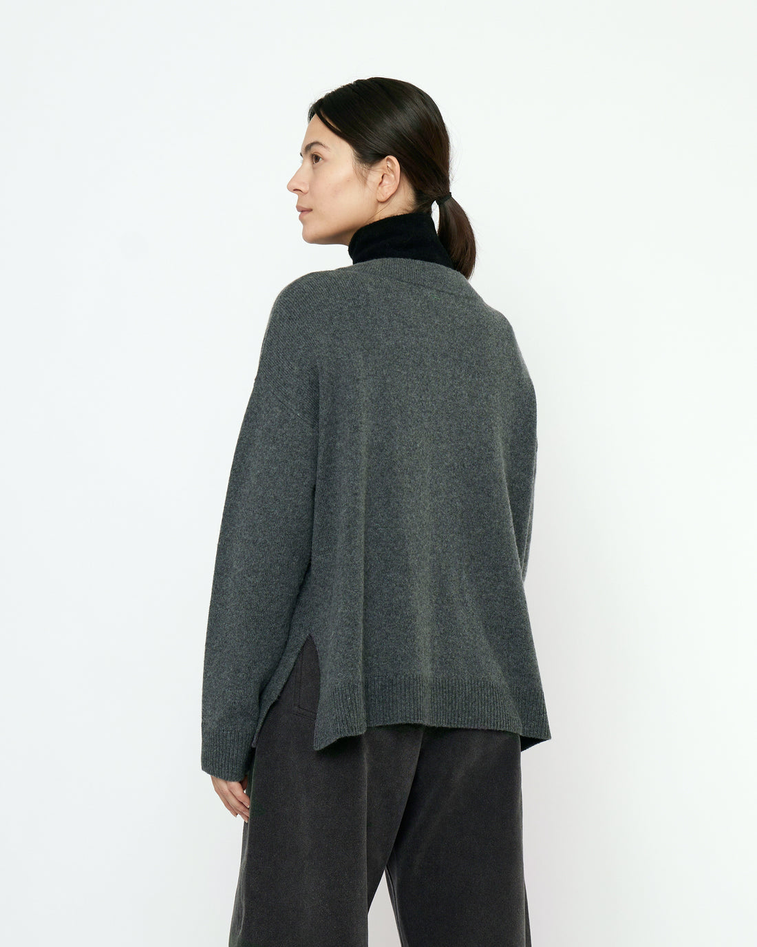 Relaxed Pocket Sweater - FW25 - Gray