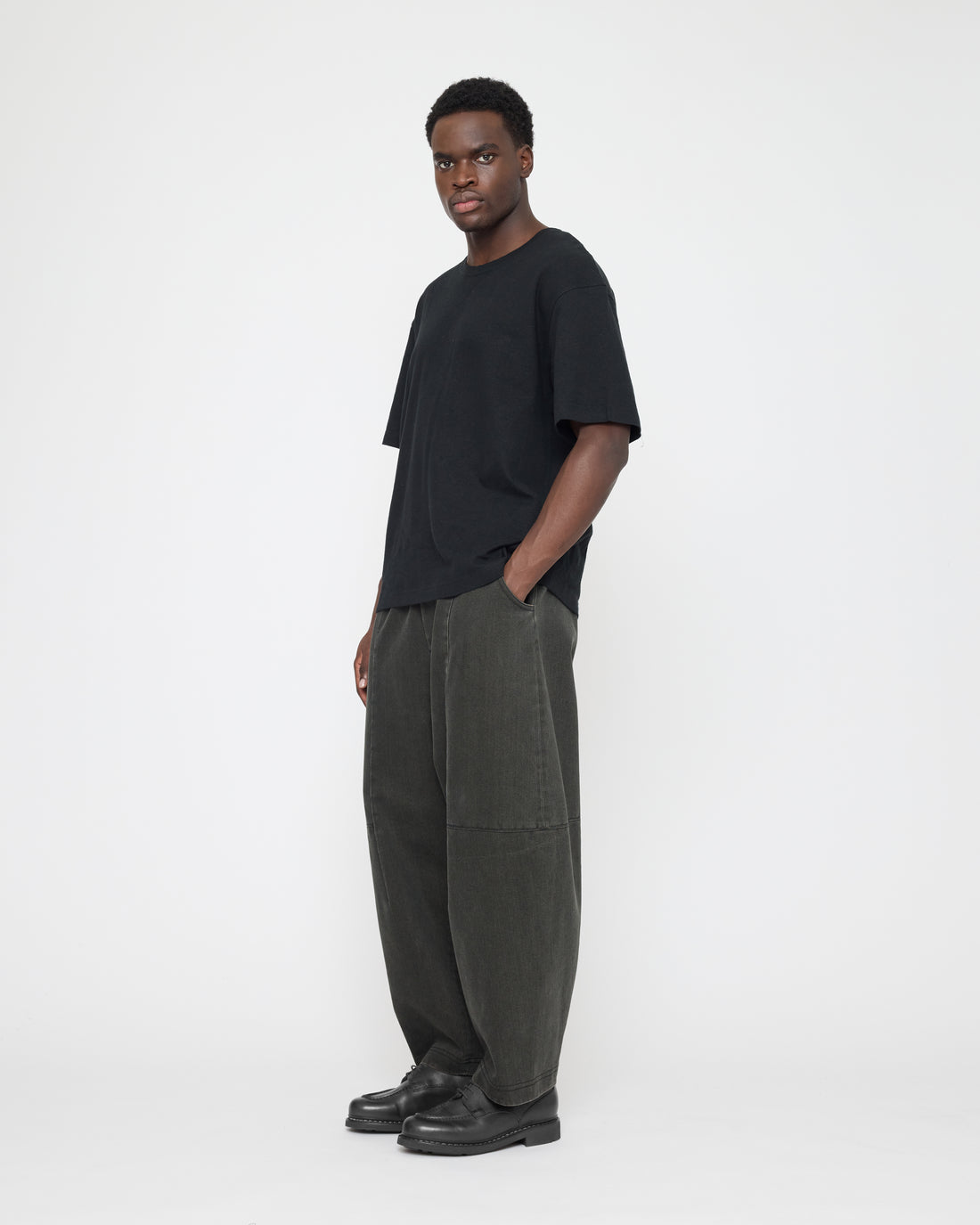 Elastic Panel Barrel Trouser - FW26 - Washed Black