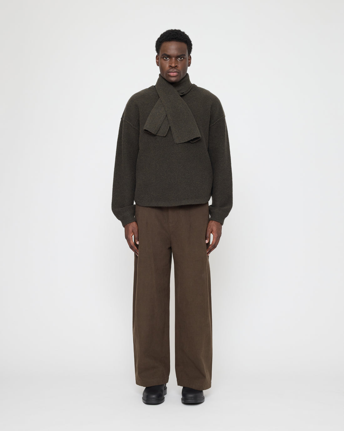 Cross Scarf - FW26 - Olive Brown