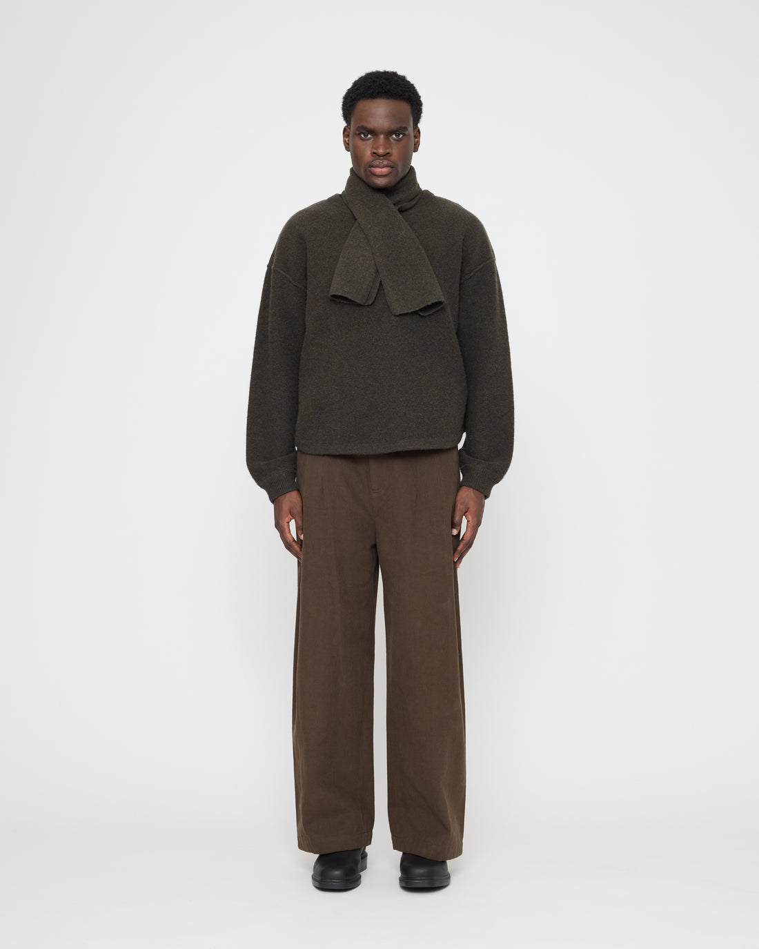 Cross Scarf - FW26 - Olive Brown