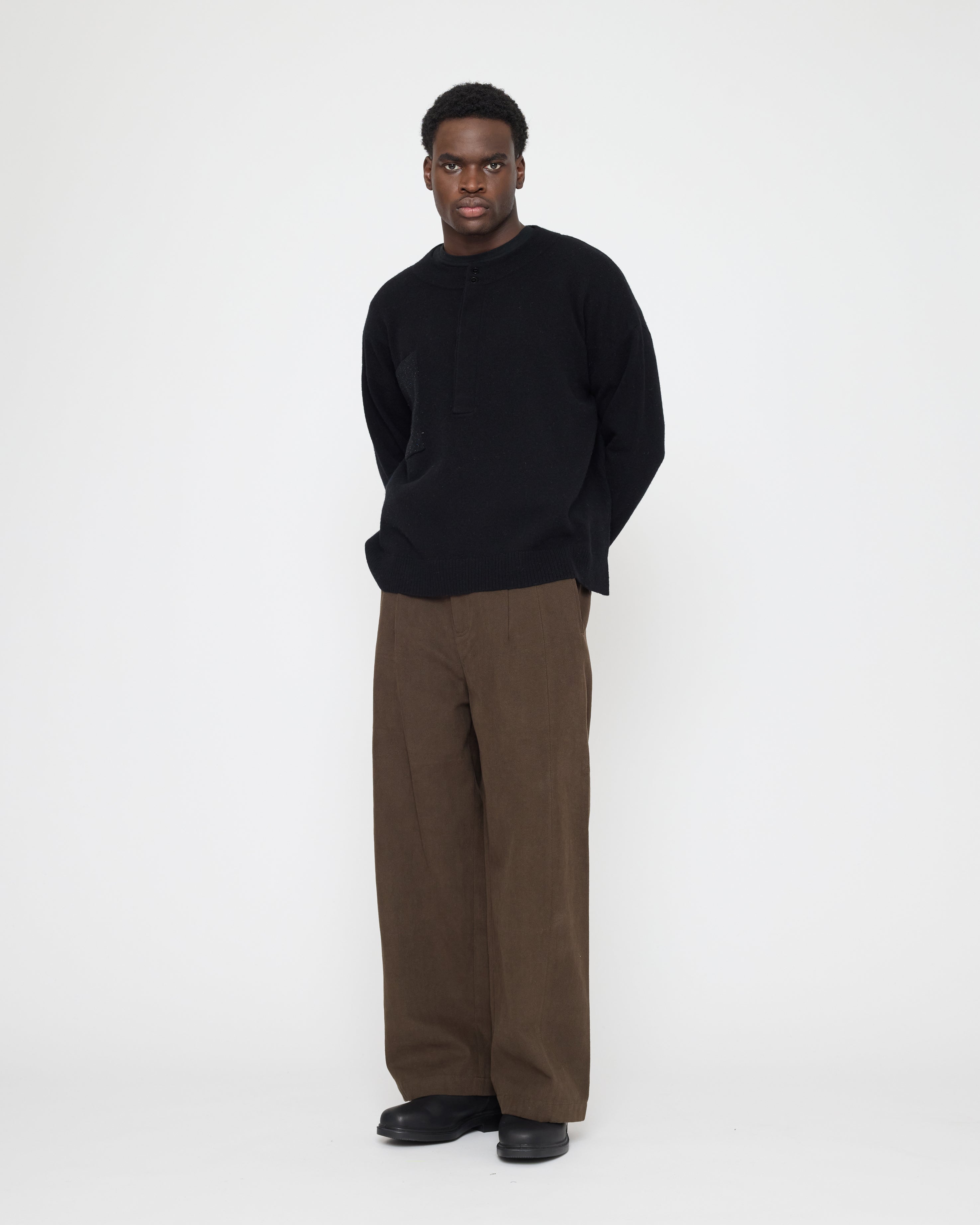 Relaxed Pocket Sweater - FW26 - Black