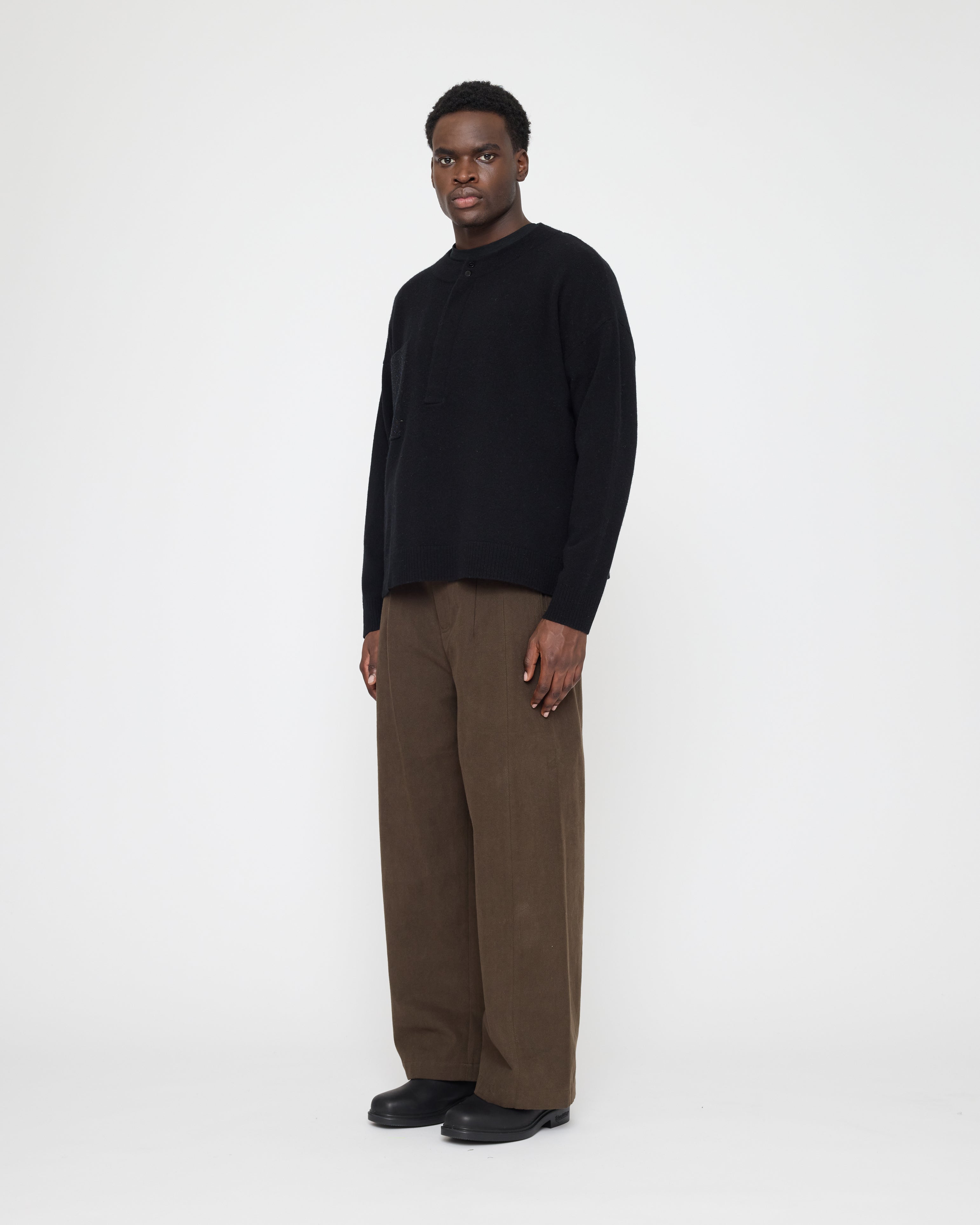 Relaxed Pocket Sweater - FW26 - Black