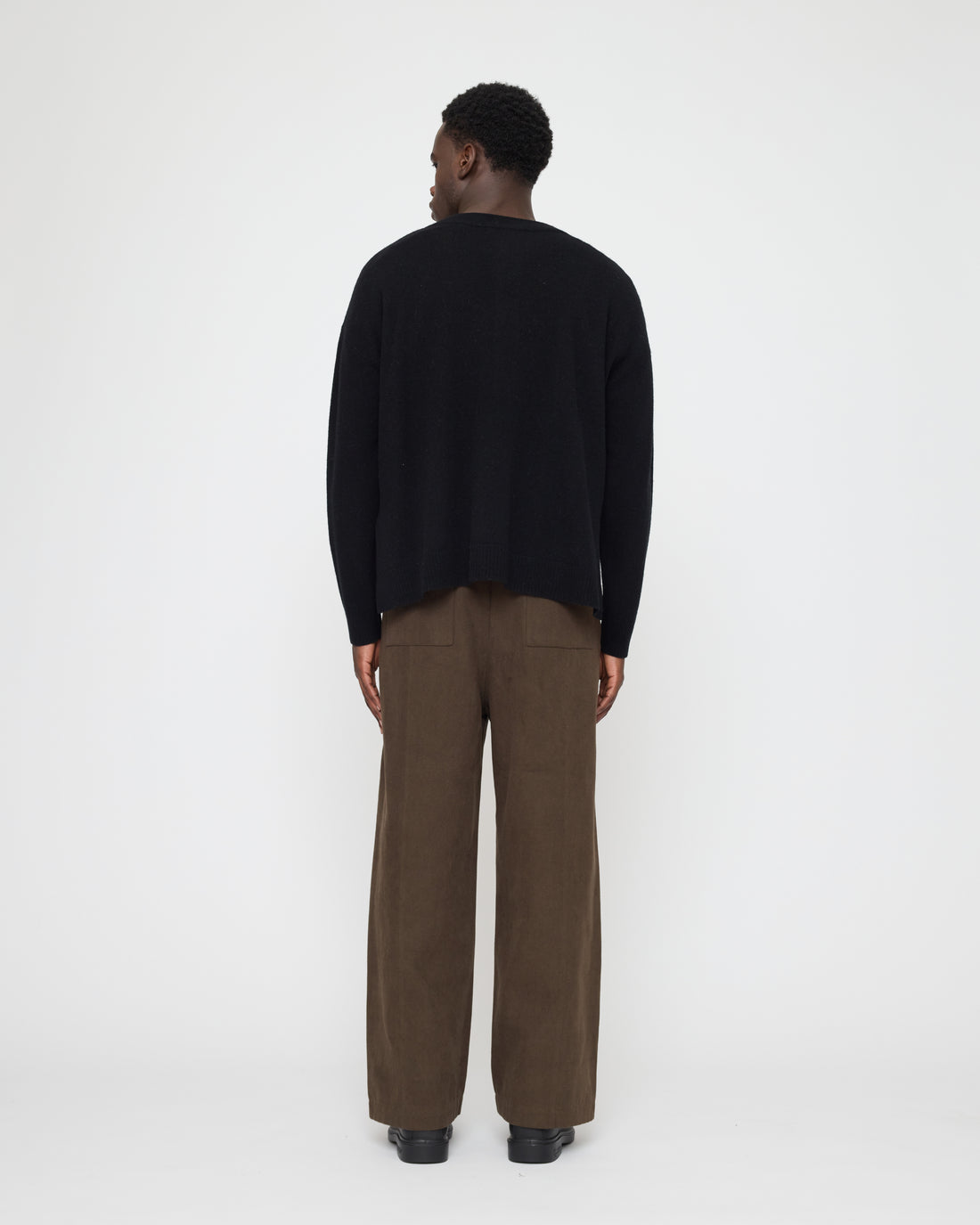 Relaxed Pocket Sweater - FW26 - Black