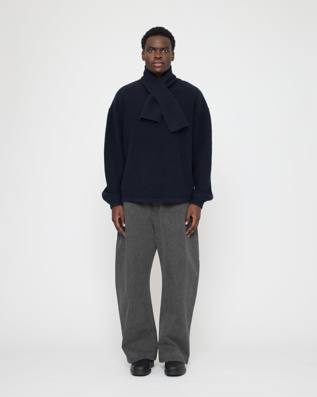 Cross Scarf - FW26 - Navy Black