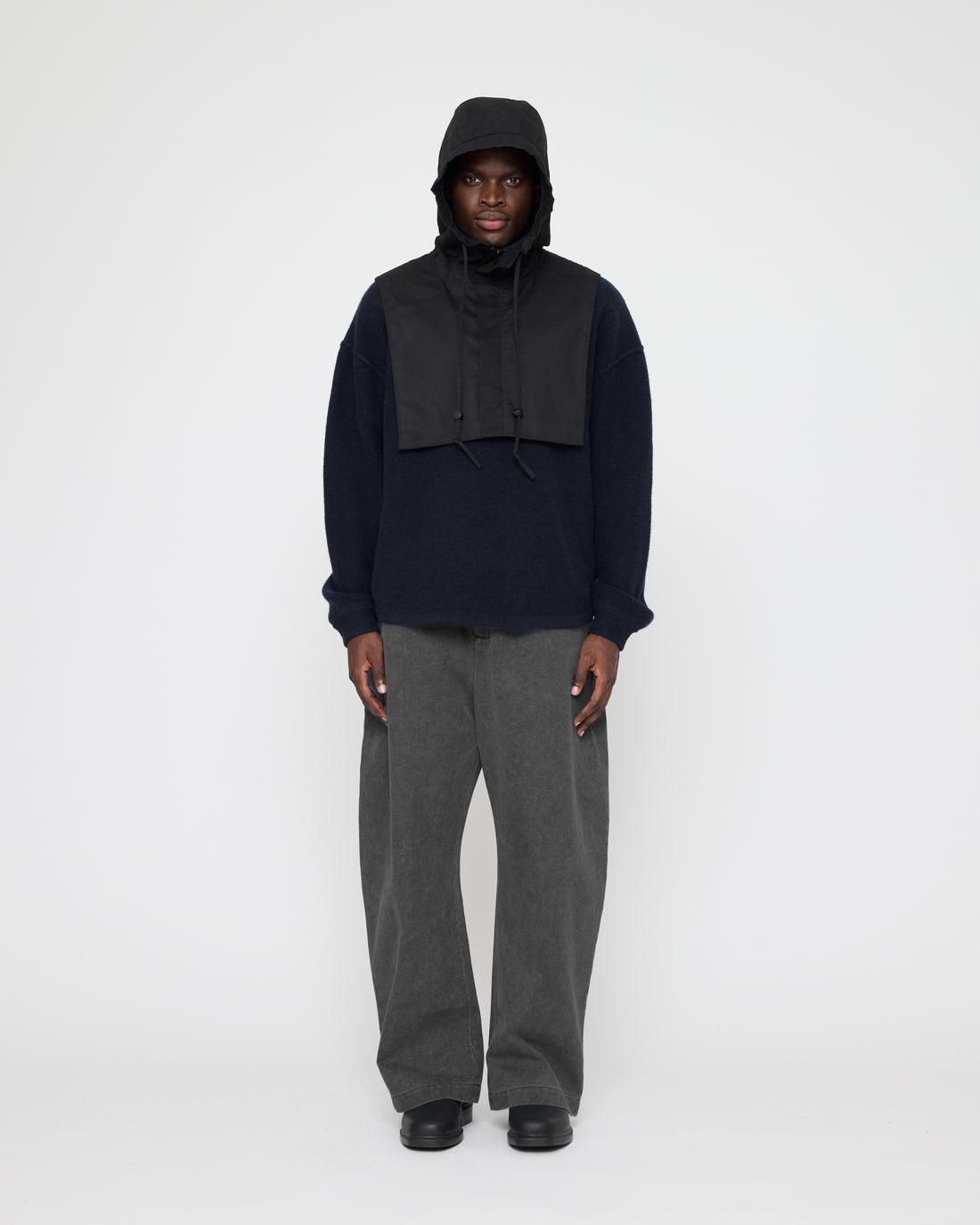 Waxed Hooded Vest - FW26 - Charcoal