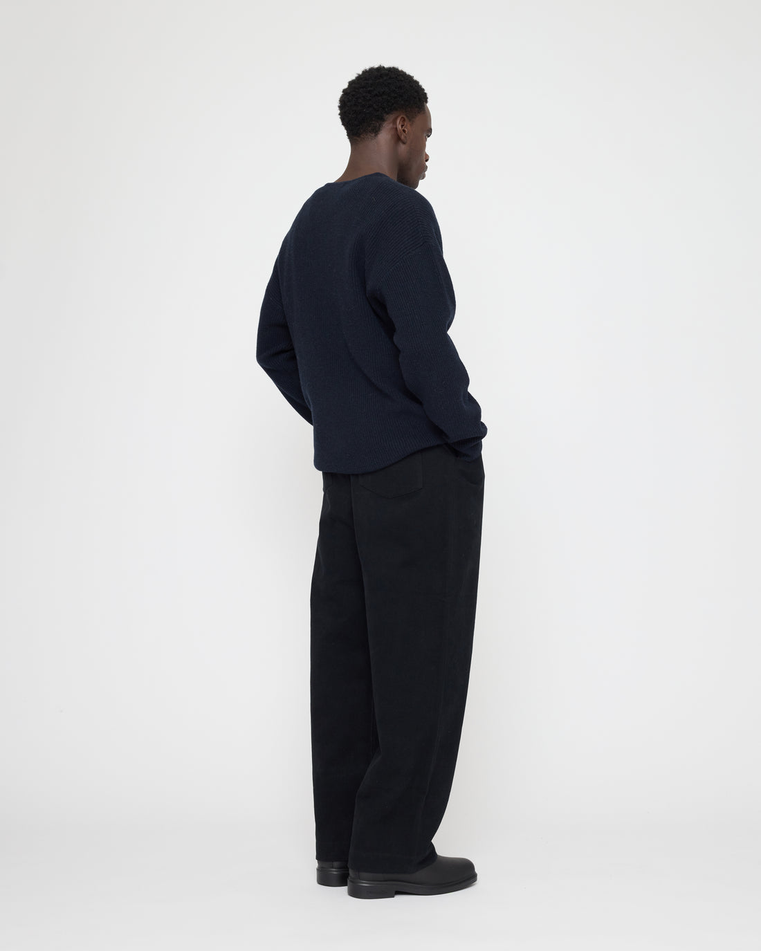 Oversized Pocket Pullover - FW26 - Navy Black