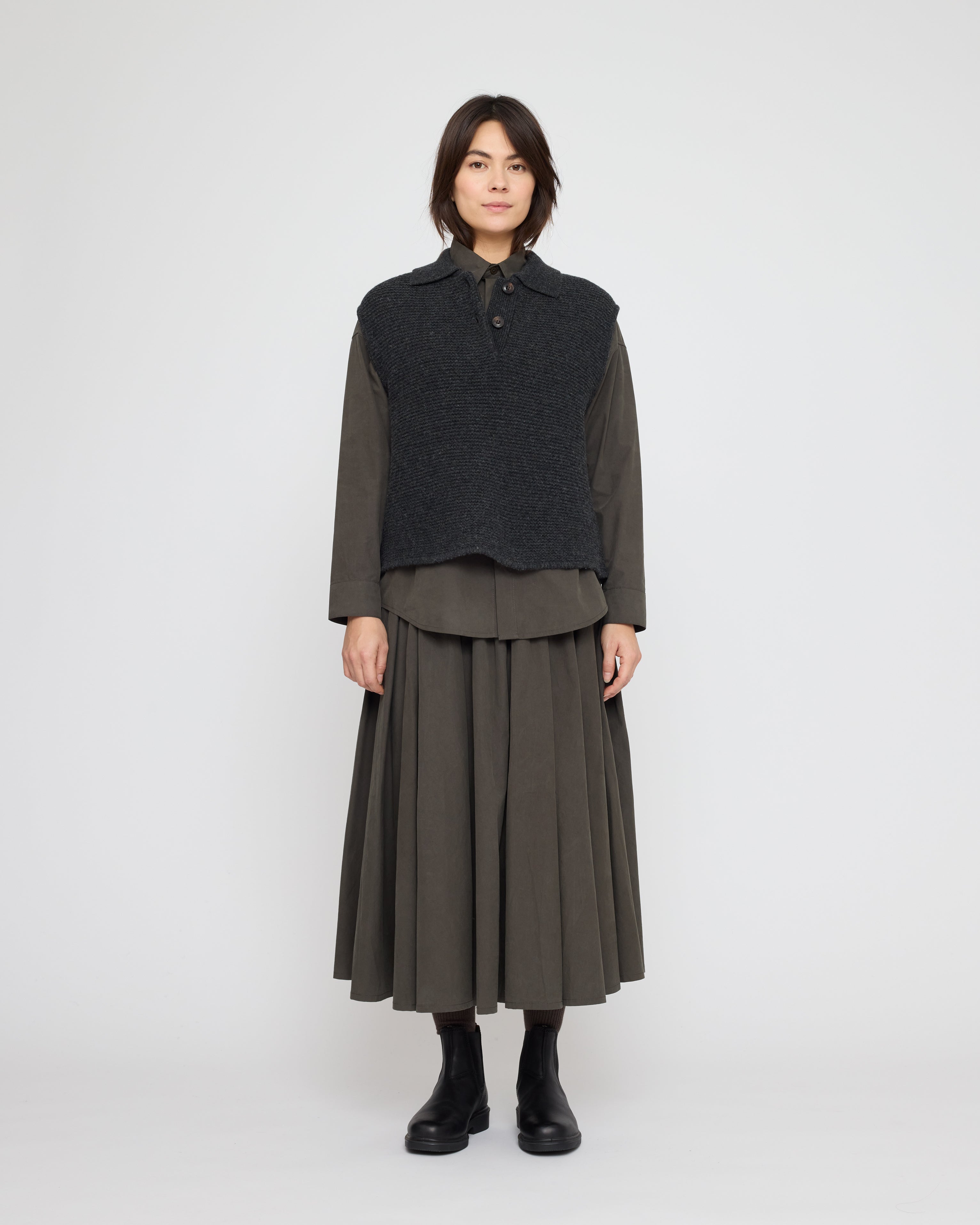 Polo Vest Pullover - FW26 - Charcoal