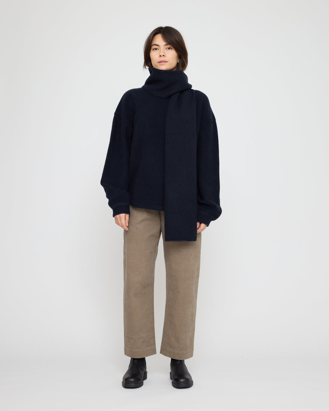 Long Wool Scarf - FW26 - Navy Black