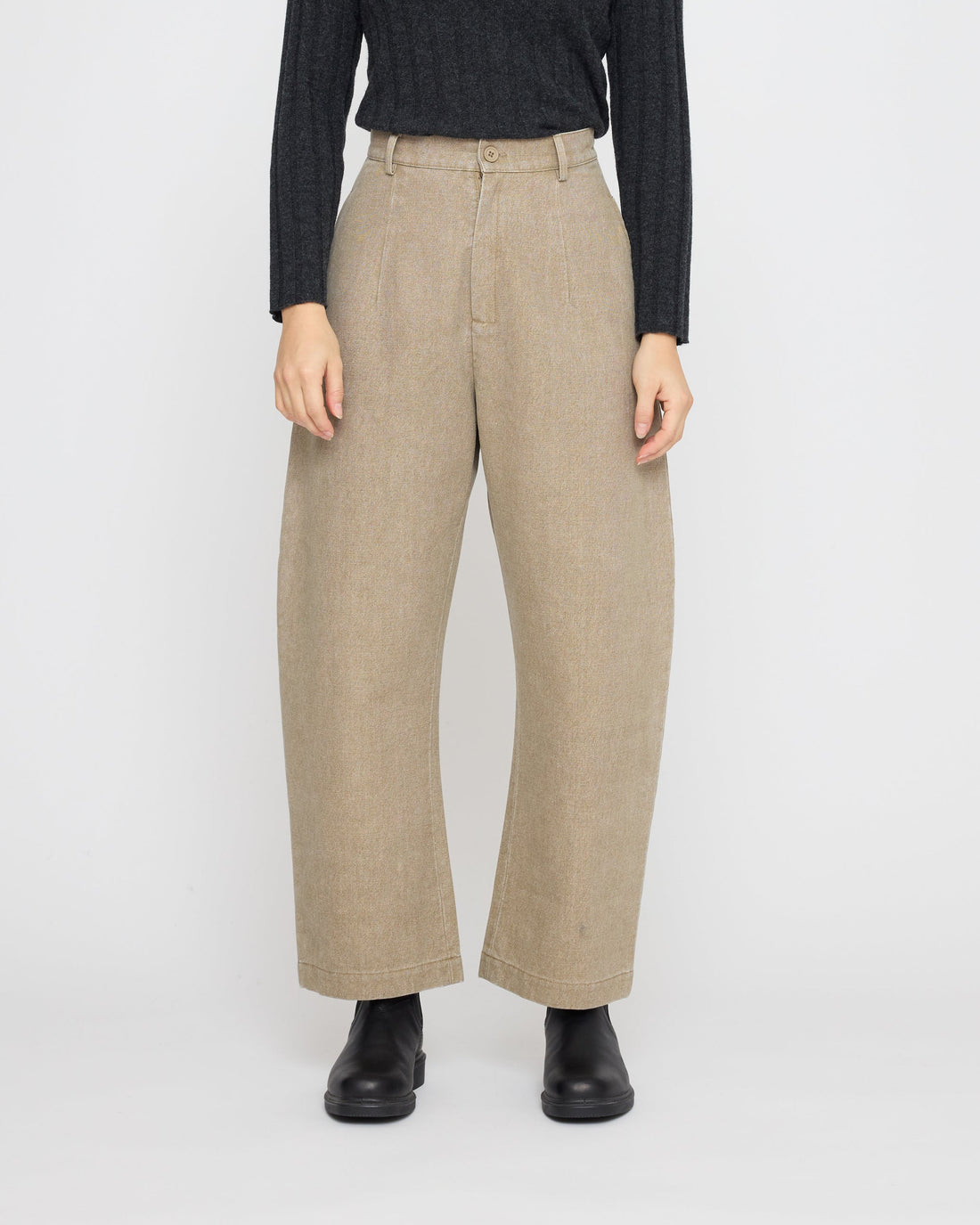 Tailored Curve Legged Trouser - FW26 - Washed Tan