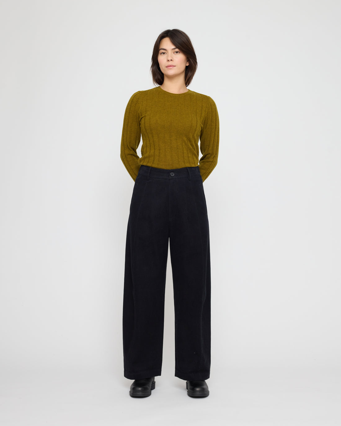 Straight Legged Trouser - FW26 - Black