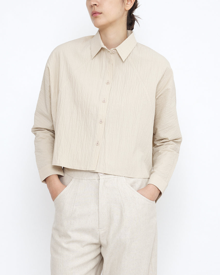 Signature 3/4 Cropped Shirt Jacket - Textured Edition - Textured Beige