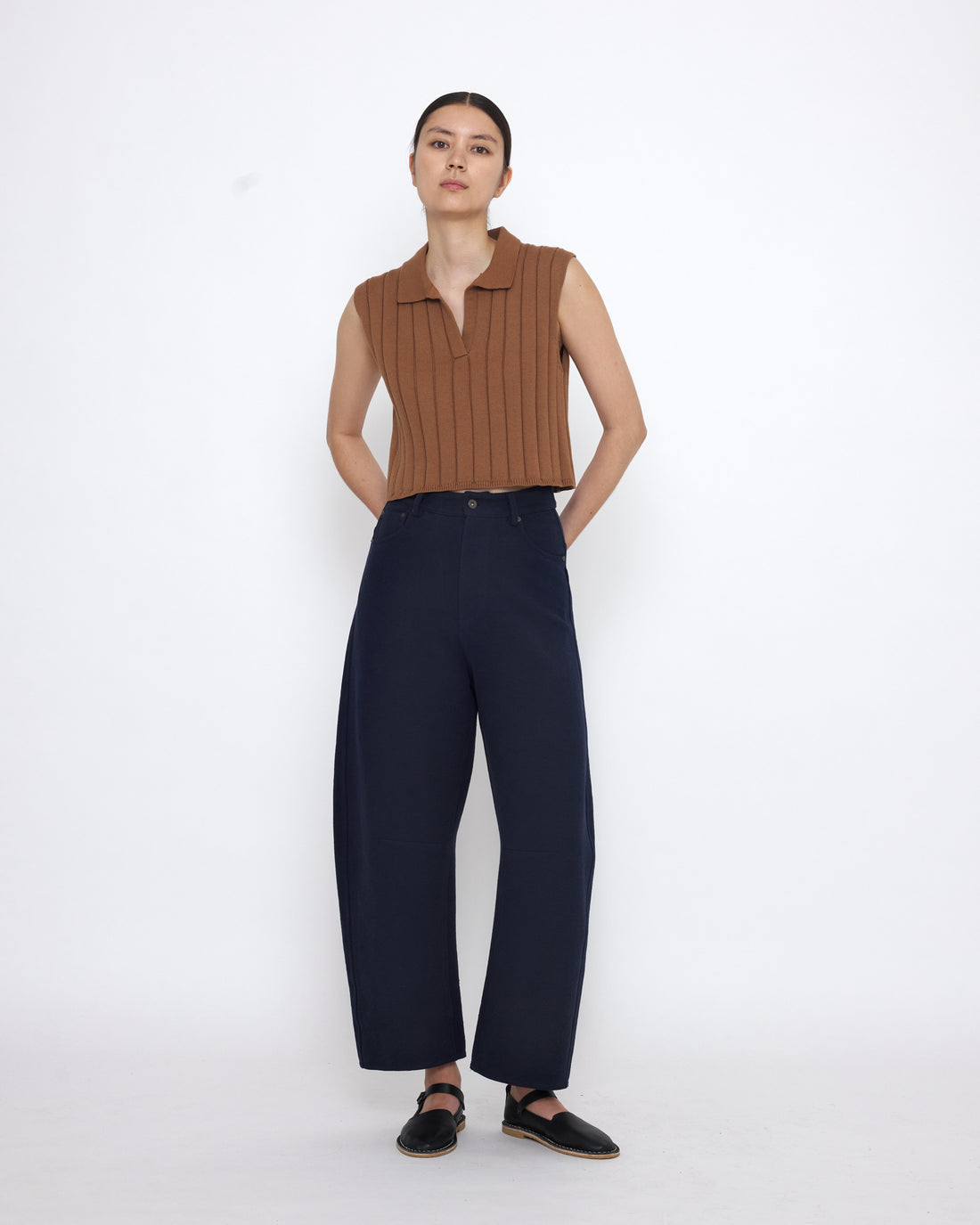 Relaxed Curve Legged Trouser - SS25 - Navy