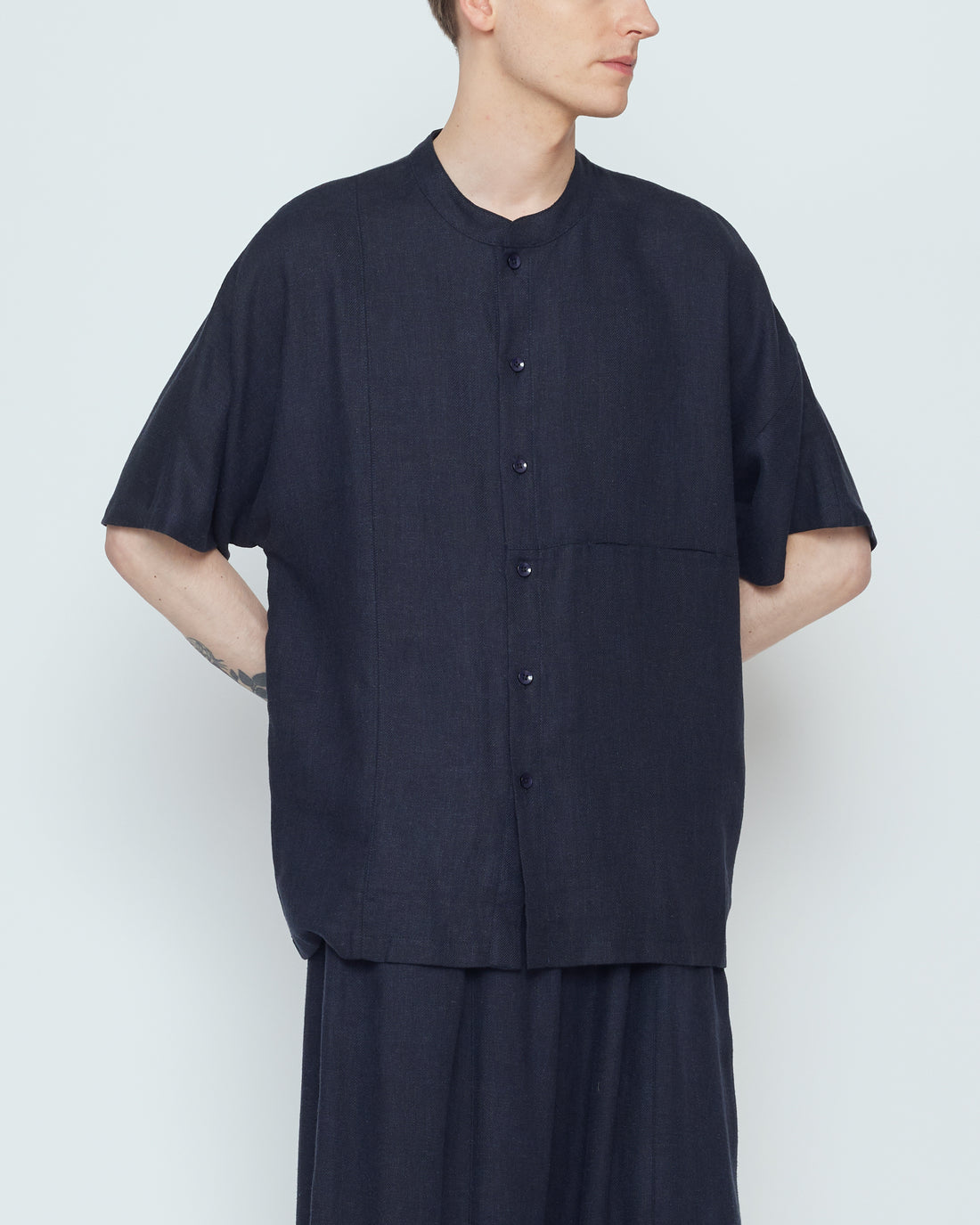 Panel Pockets Shortsleeves - SS26 - Navy Black