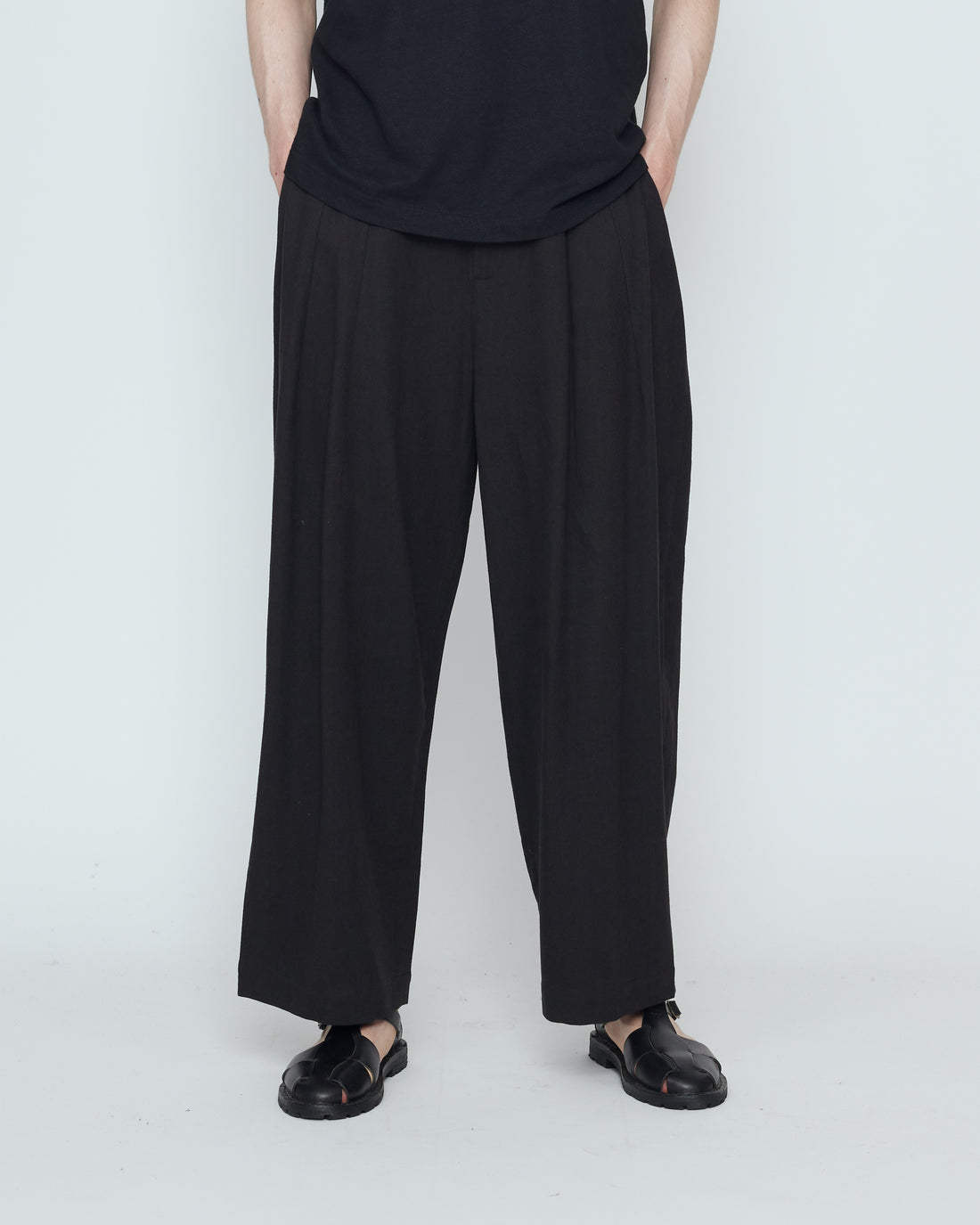 Signature Pleated Trouser - Canvas Edition - Black